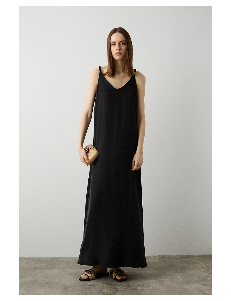 VESTIDO LONGO COM COSTAS ABERTAS CUPRO