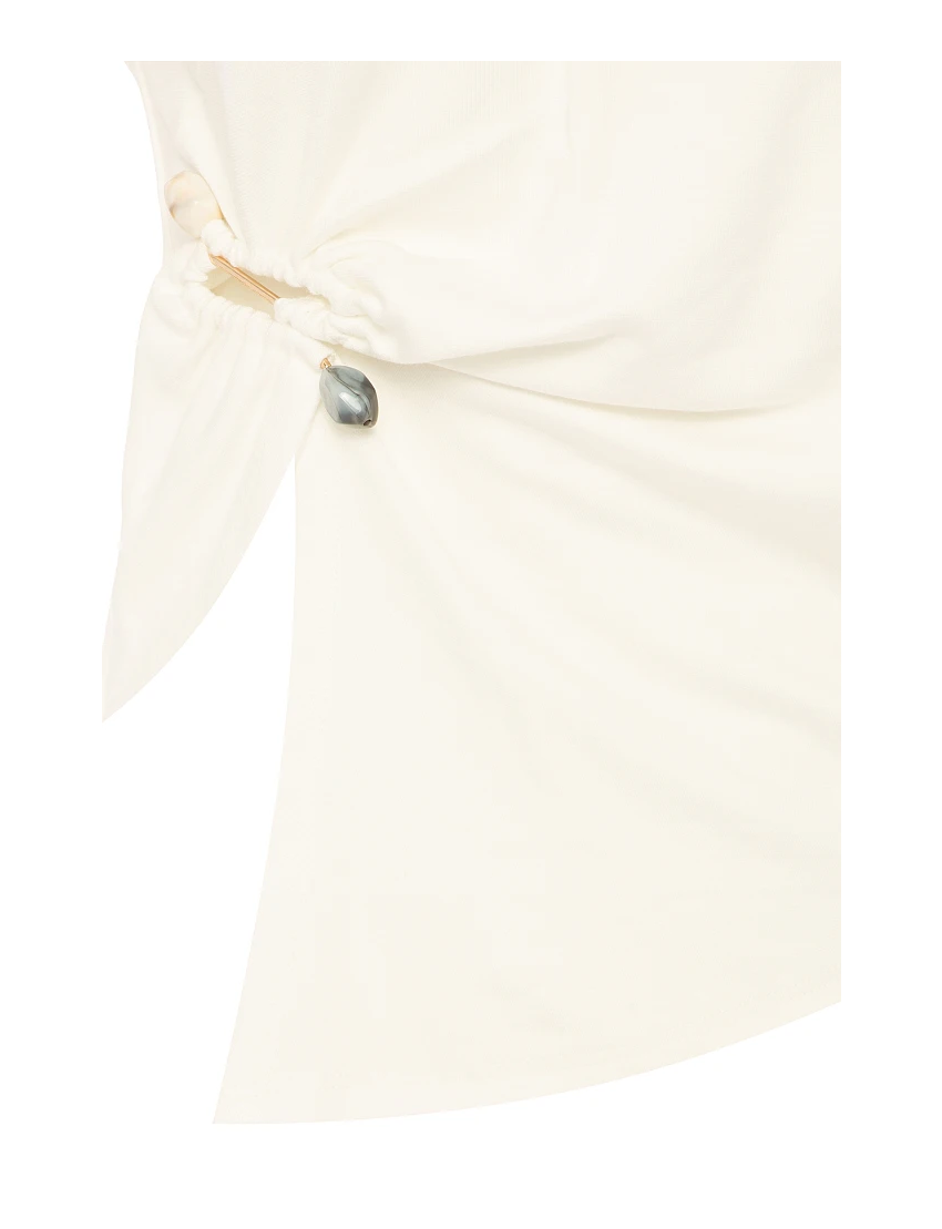 TSHIRT MANGA CURTA COM FENDA E ARO DECORATIVO