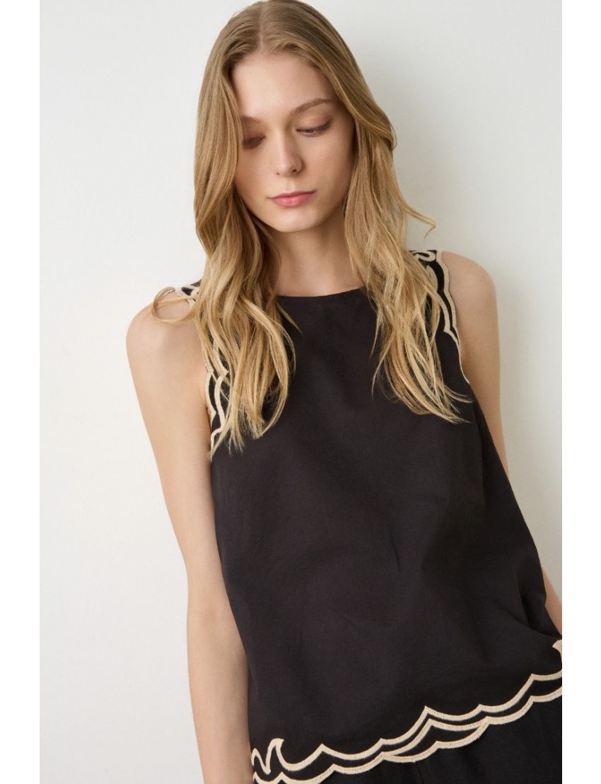 TOP CAVA REBORDOS BORDADOS