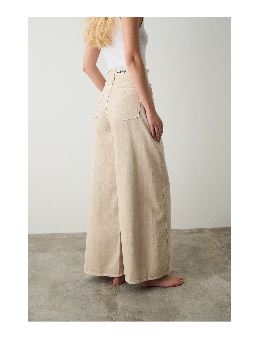 JEANS SUPER WIDE LEG NATURAL TOQUE RELEVO