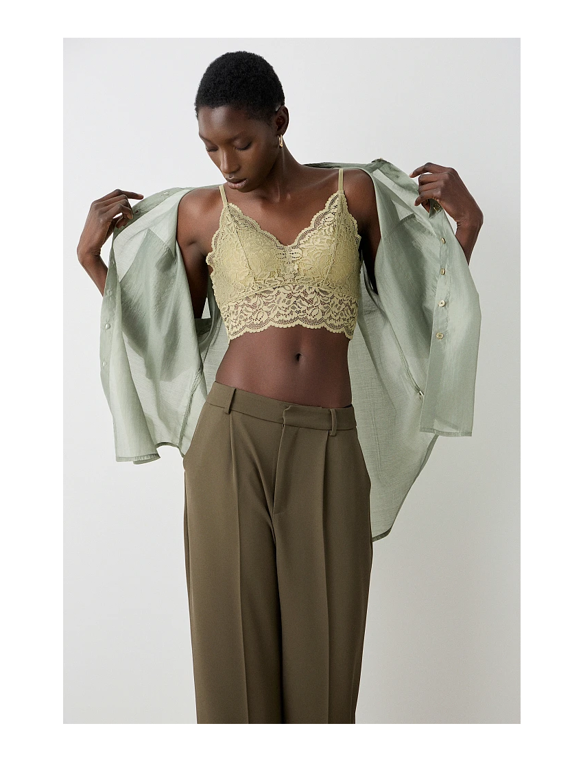 BUSTIER DE RENDA COM COPA