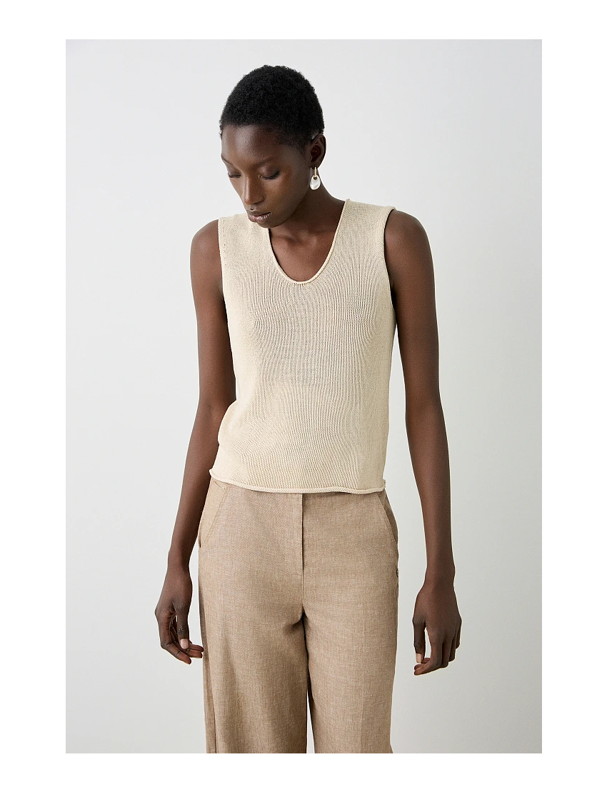 TOP DE MALHA VISCOSE SEM MANGAS