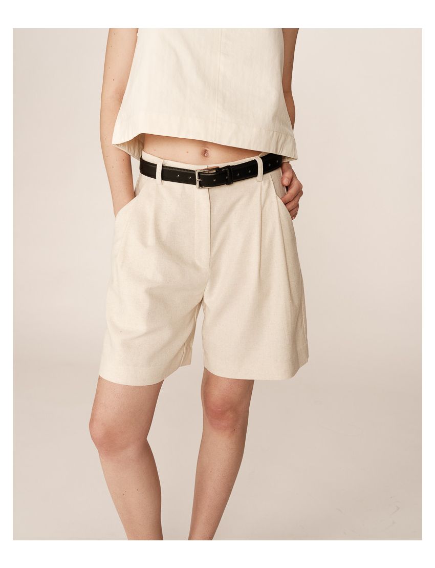 BERMUDA MODELO ALFAIATARIA