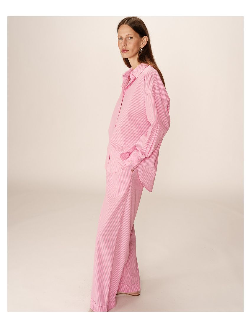 CAMISA OVERSIZED RISCAS BARBIE