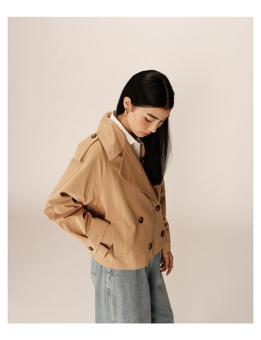 TRENCH-COAT CURTO NATURAL TRESPASSE