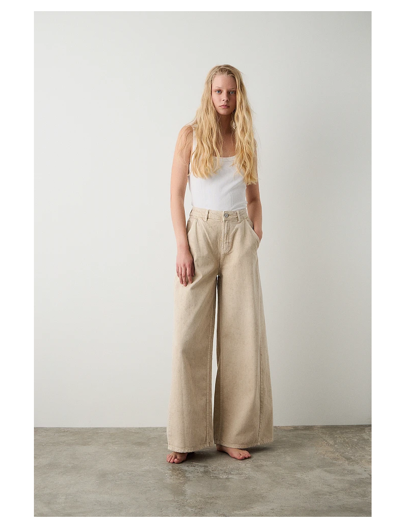 JEANS SUPER WIDE LEG NATURAL TOQUE RELEVO