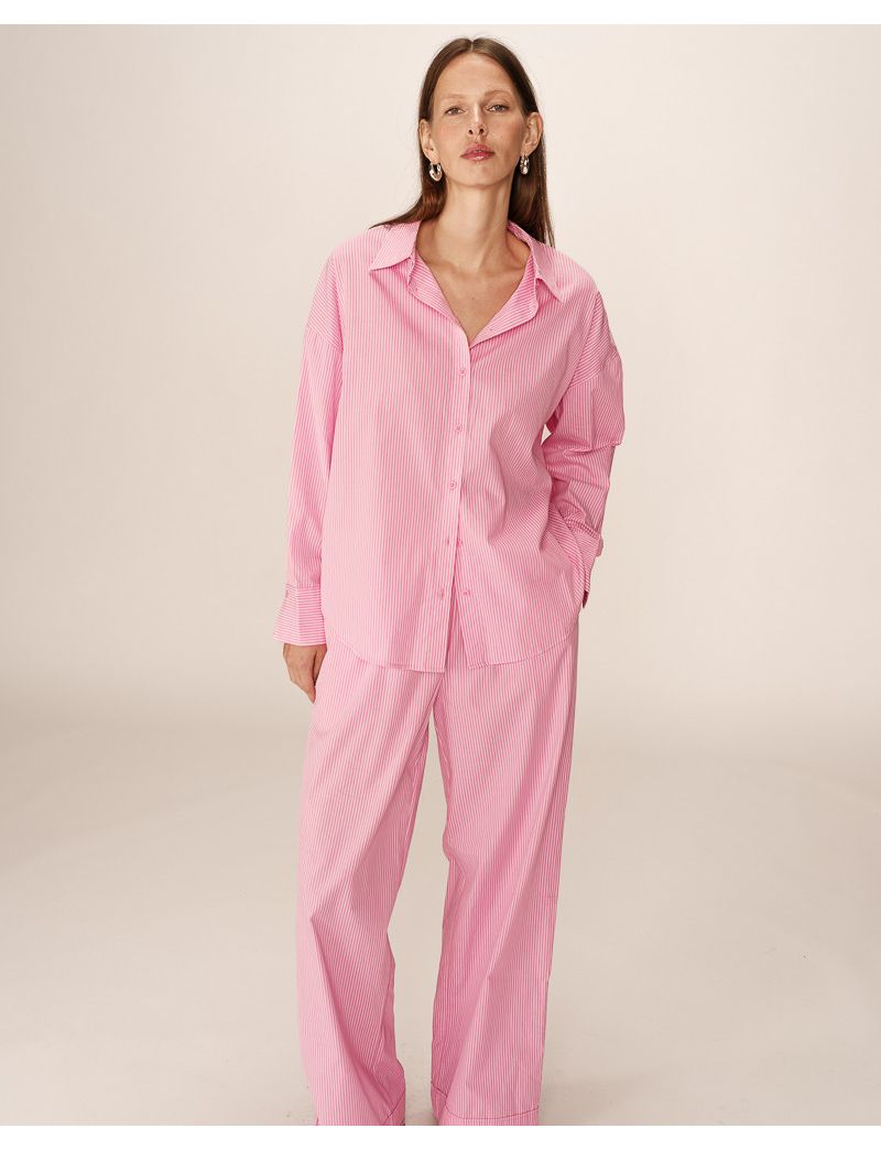 CAMISA OVERSIZED RISCAS BARBIE