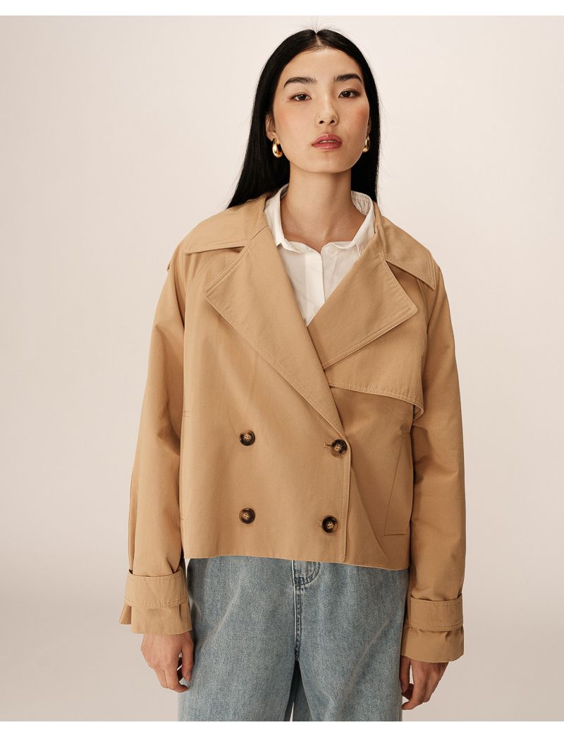 TRENCH-COAT CURTO NATURAL TRESPASSE